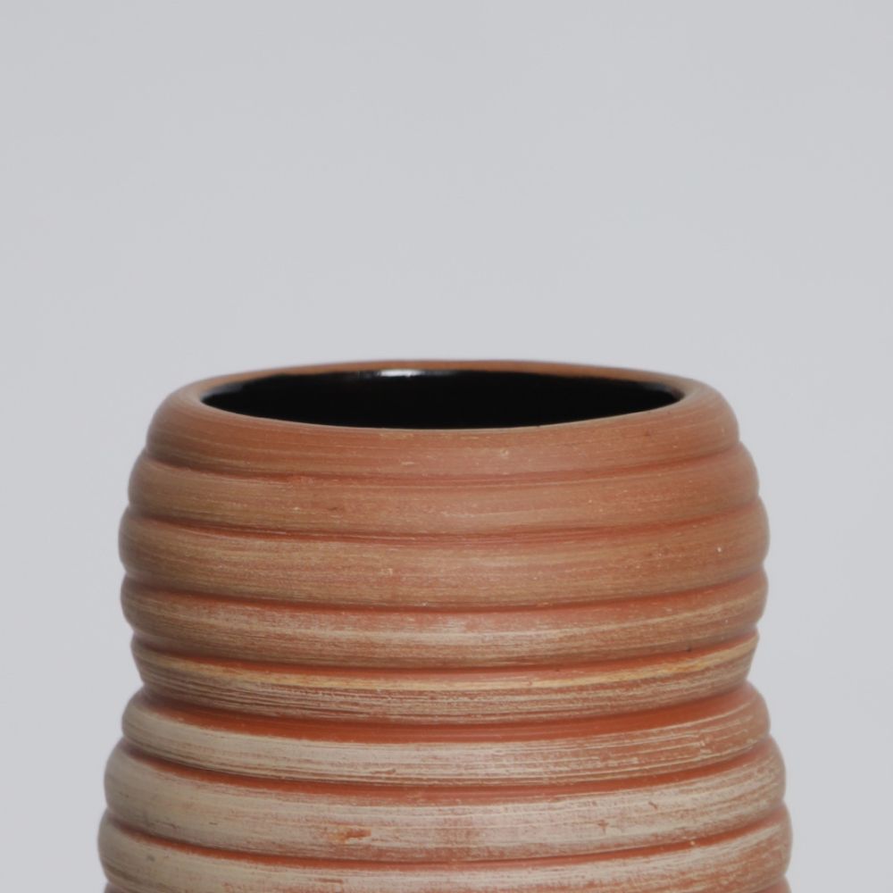Akela Vase