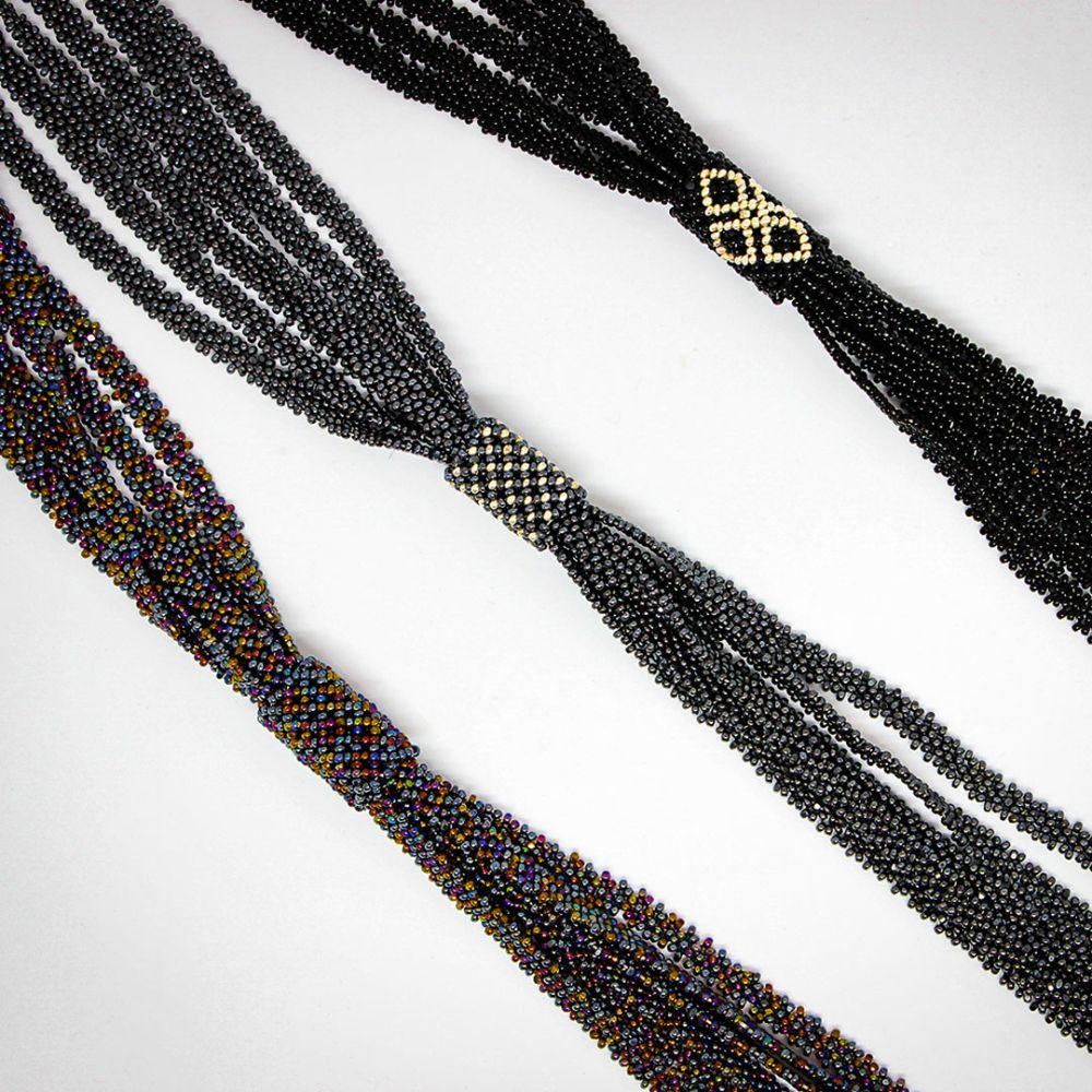 Collar corbatín cristal