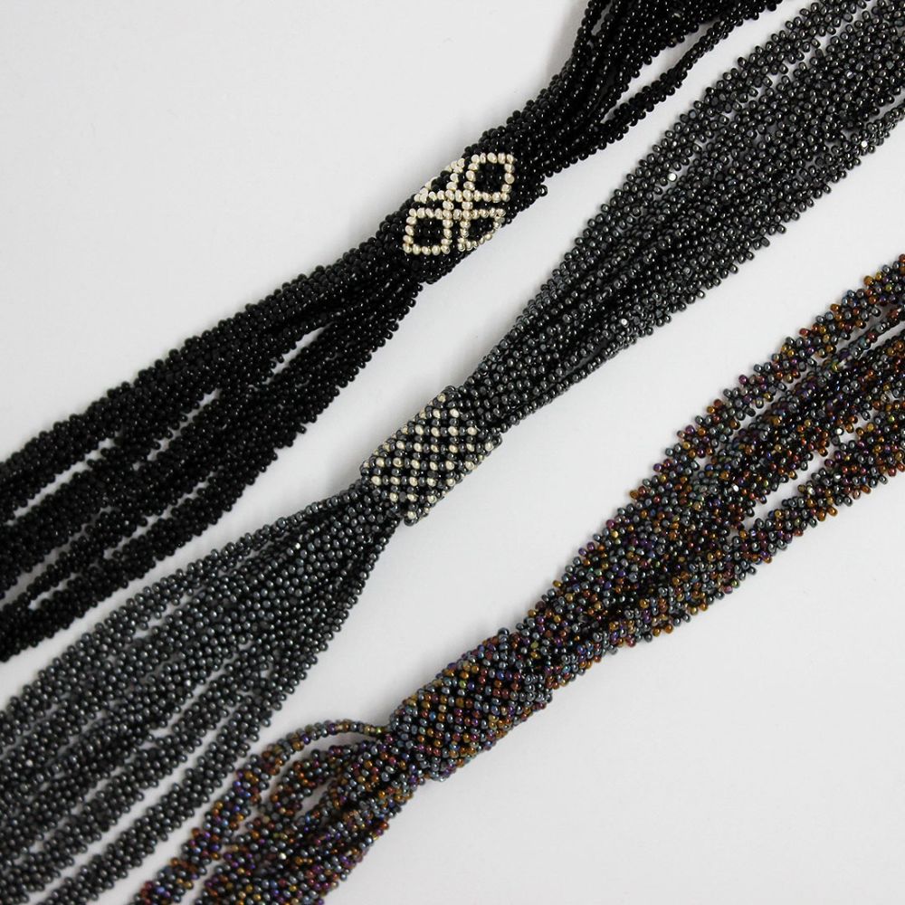 Collar corbatín cristal