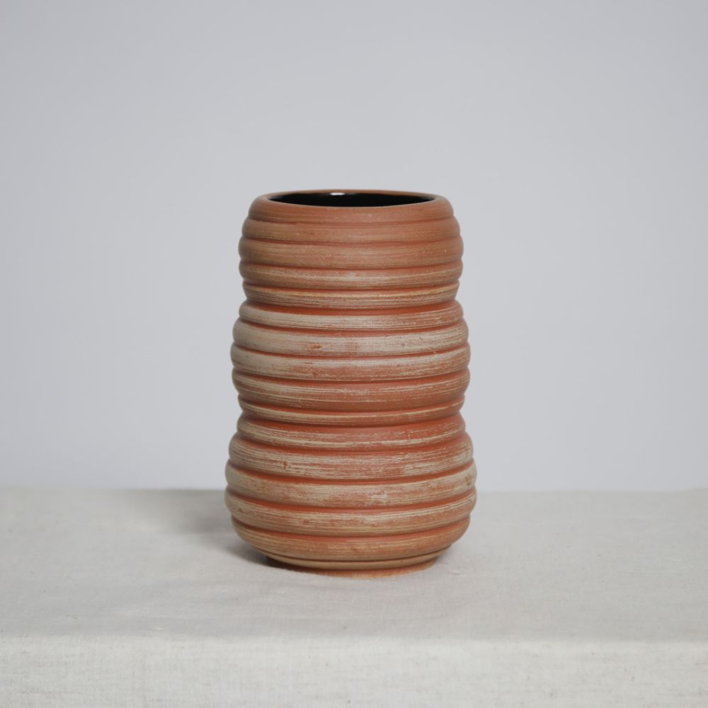 Akela Vase