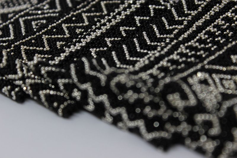 Pulsera negra