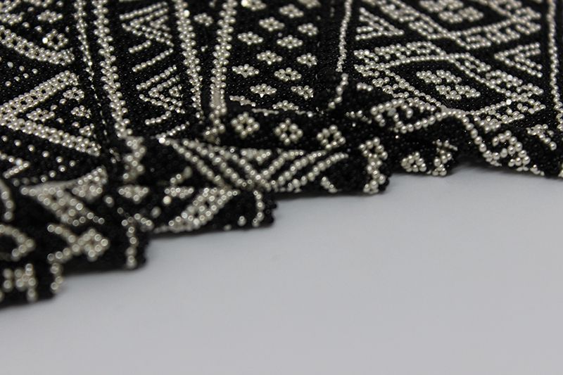 Pulsera negra