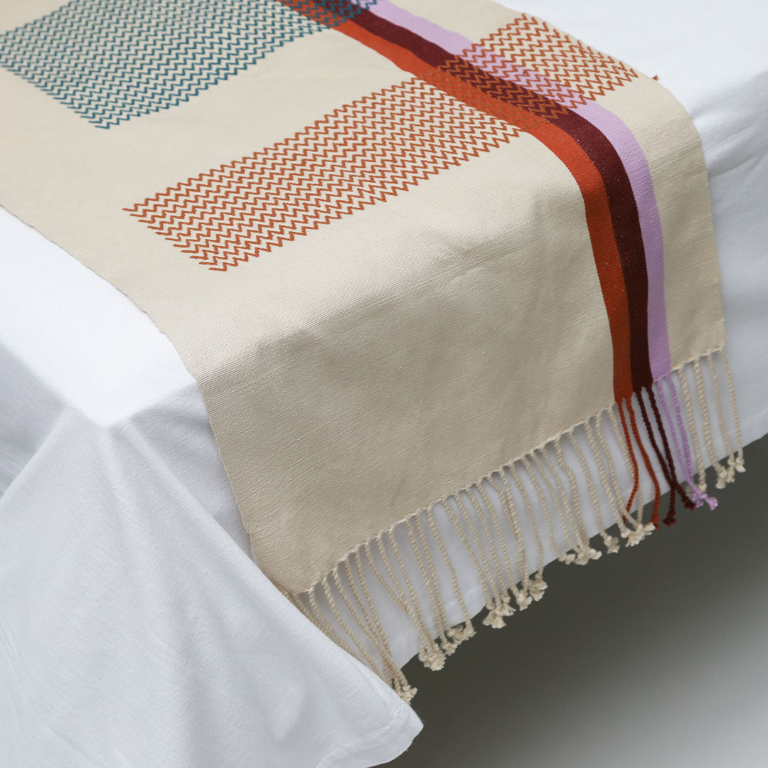 Pie de cama zigzag