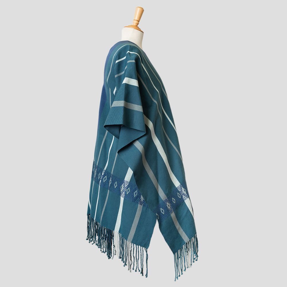 sak poncho