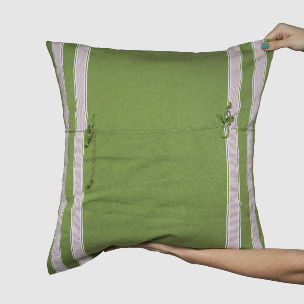 Pantelhó cushion cover