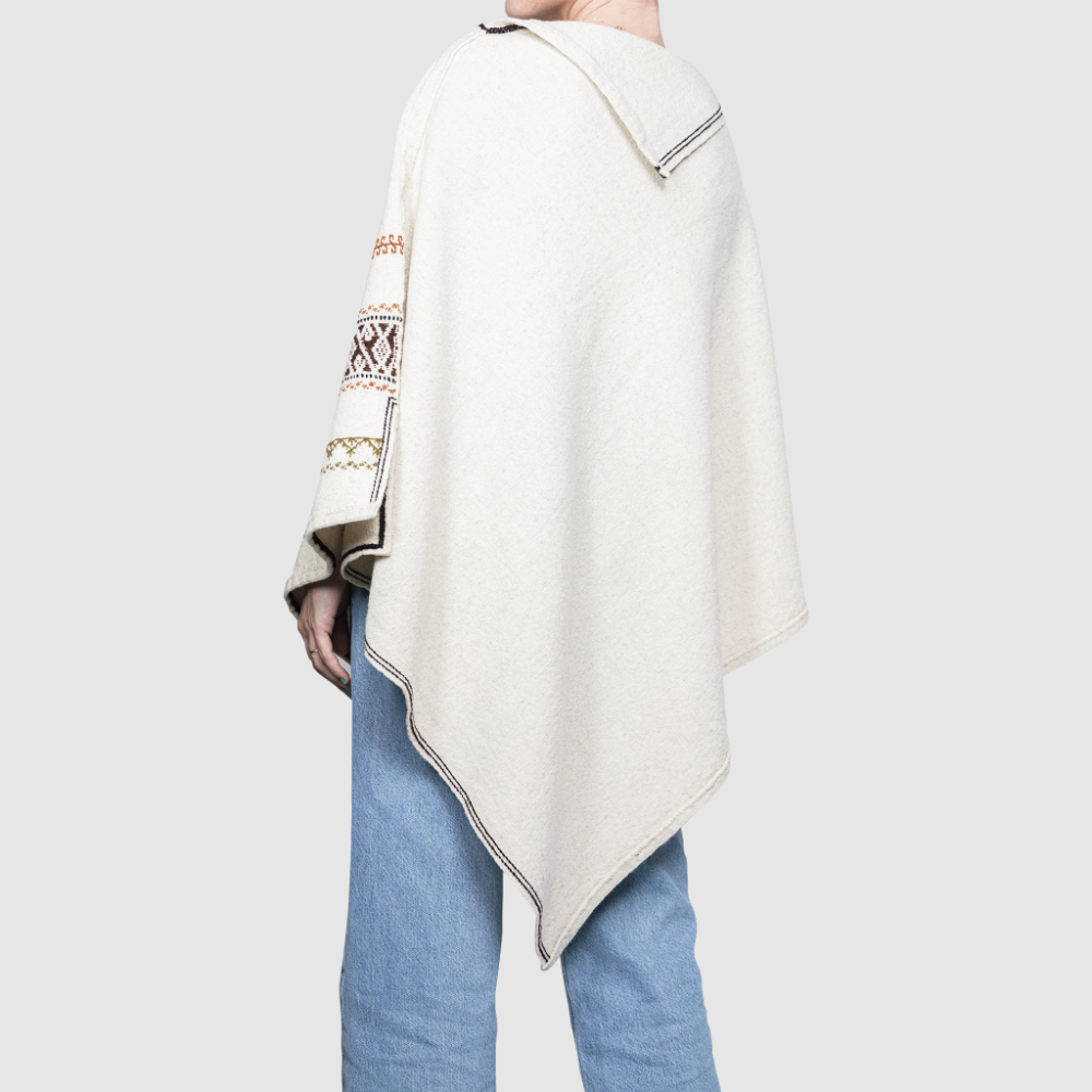 Poncho Matekit