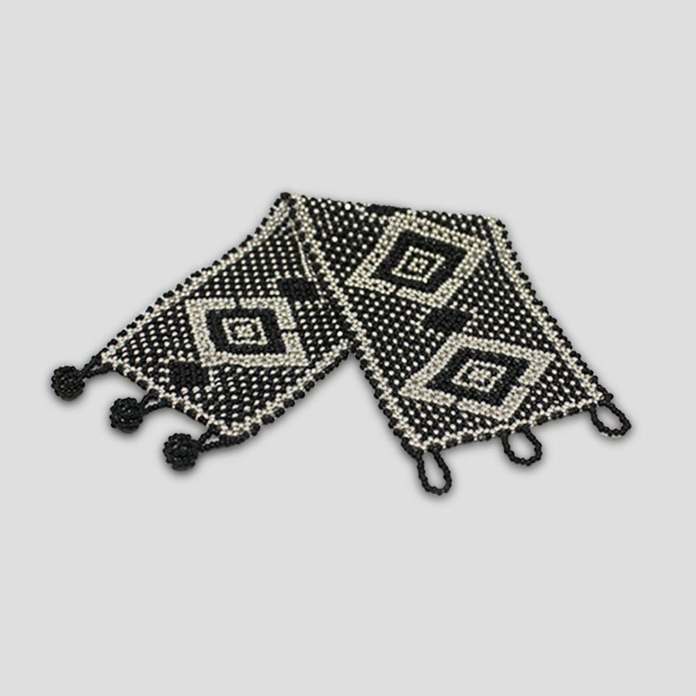 Pulsera negra