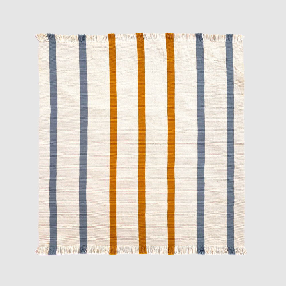 Two-tone woven napkin