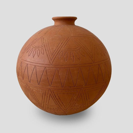 Medium Decorated Sphere Vase