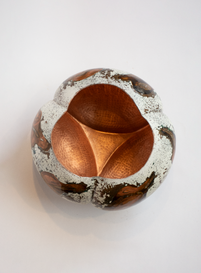 Tecomate lobulado con patina