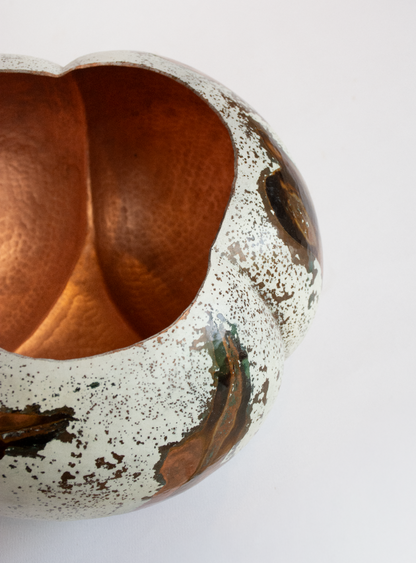 Tecomate lobulado con patina
